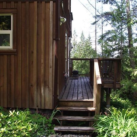 Secret Cove Cottage Suites Halfmoon Bay Exteriör bild