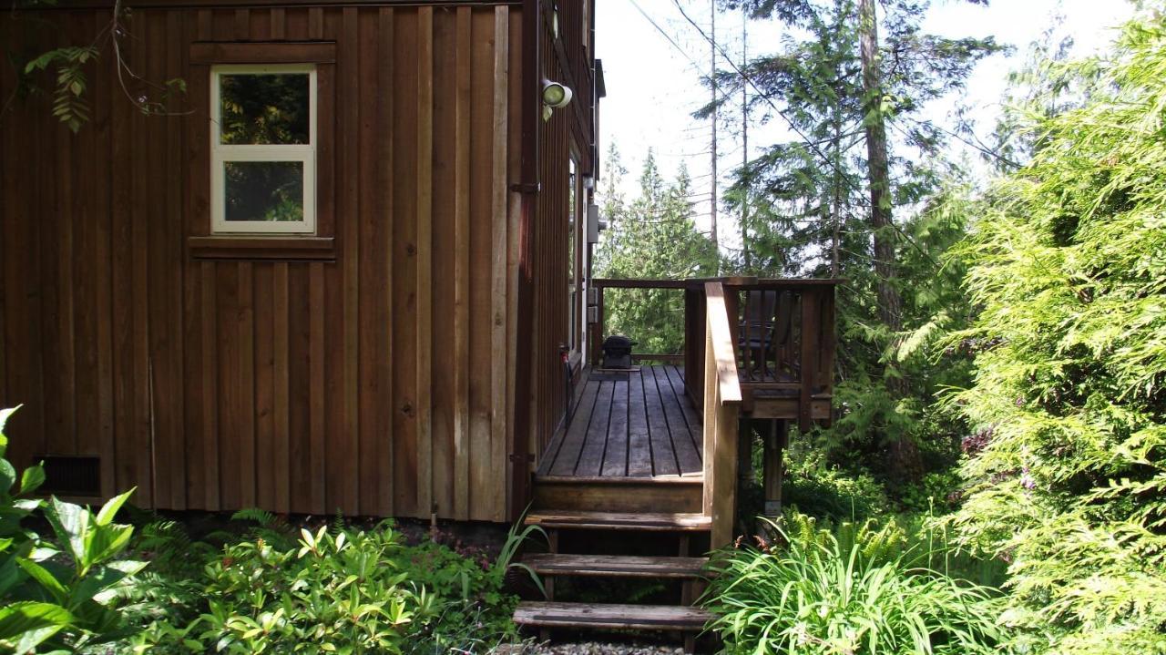 Secret Cove Cottage Suites Halfmoon Bay Exteriör bild