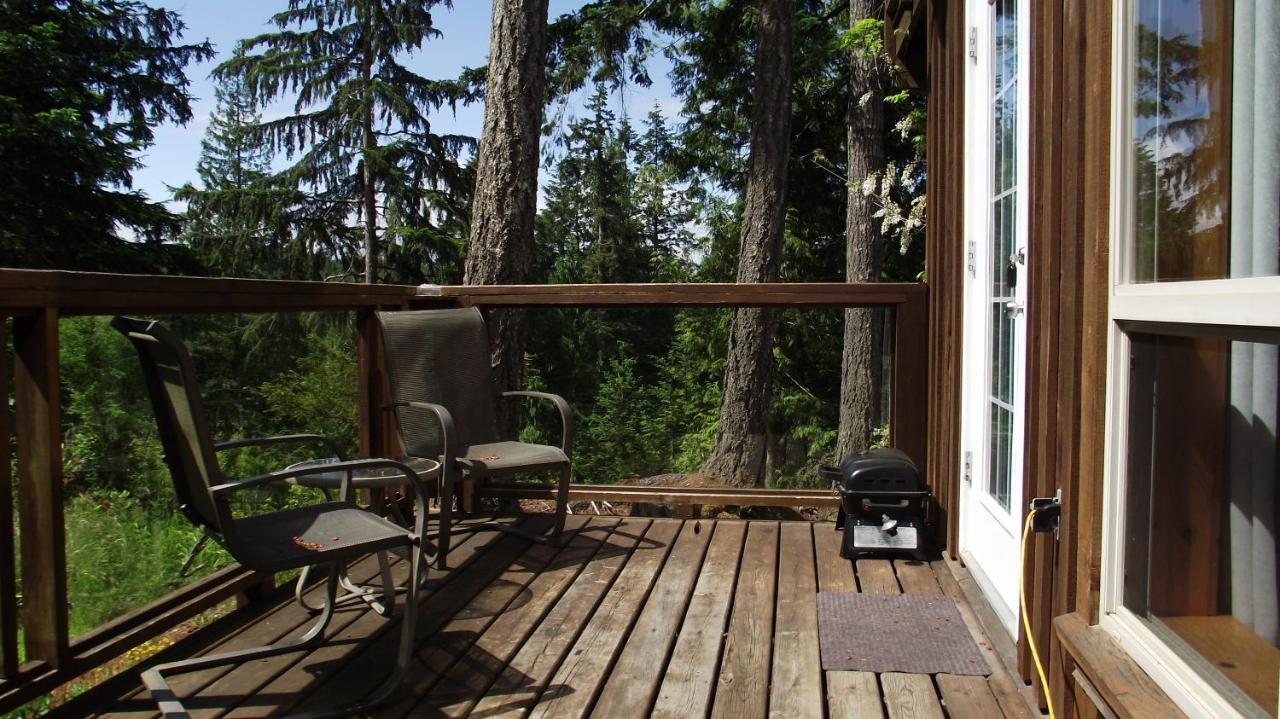 Secret Cove Cottage Suites Halfmoon Bay Exteriör bild