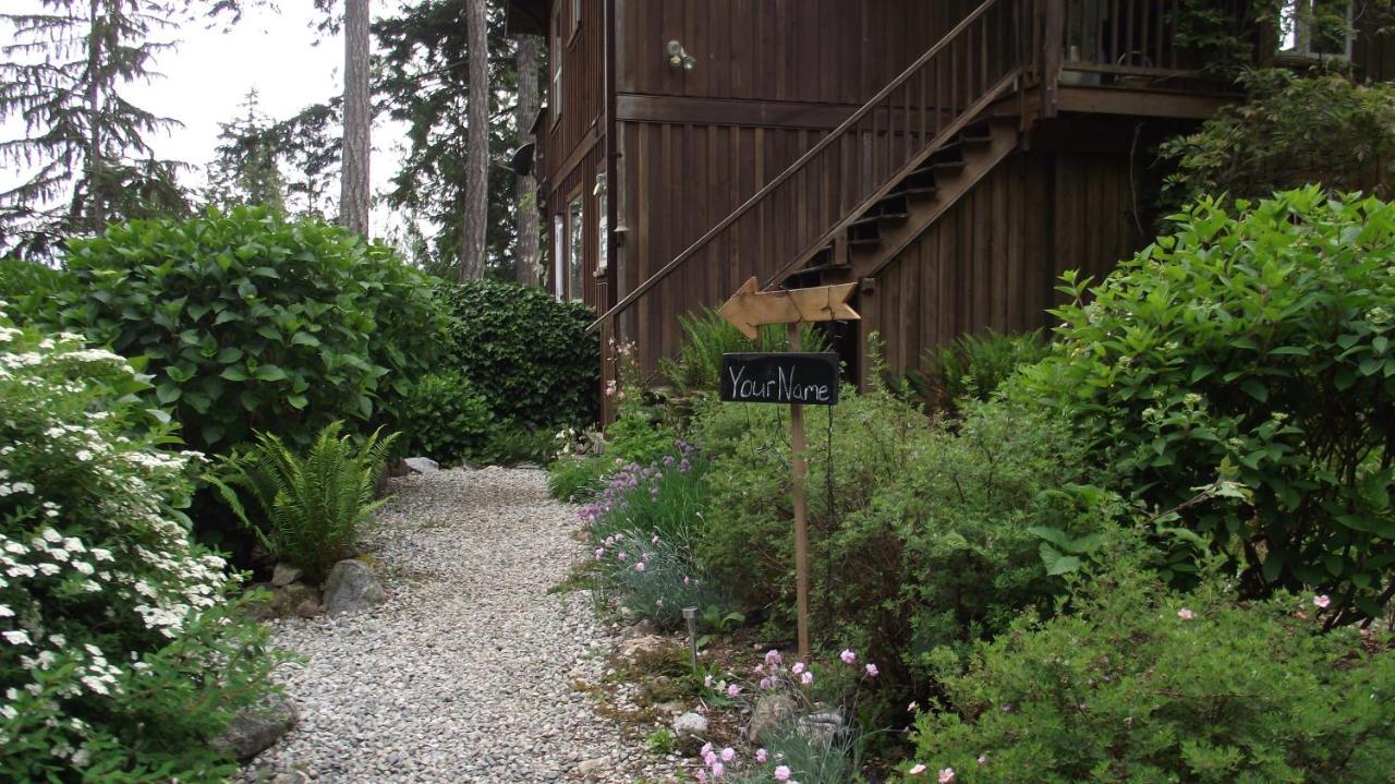 Secret Cove Cottage Suites Halfmoon Bay Exteriör bild